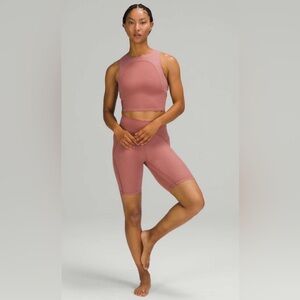 Lululemon Nulu And Mesh Yoga Tank Top
Jewel Emboss Spiced Chai Size 4